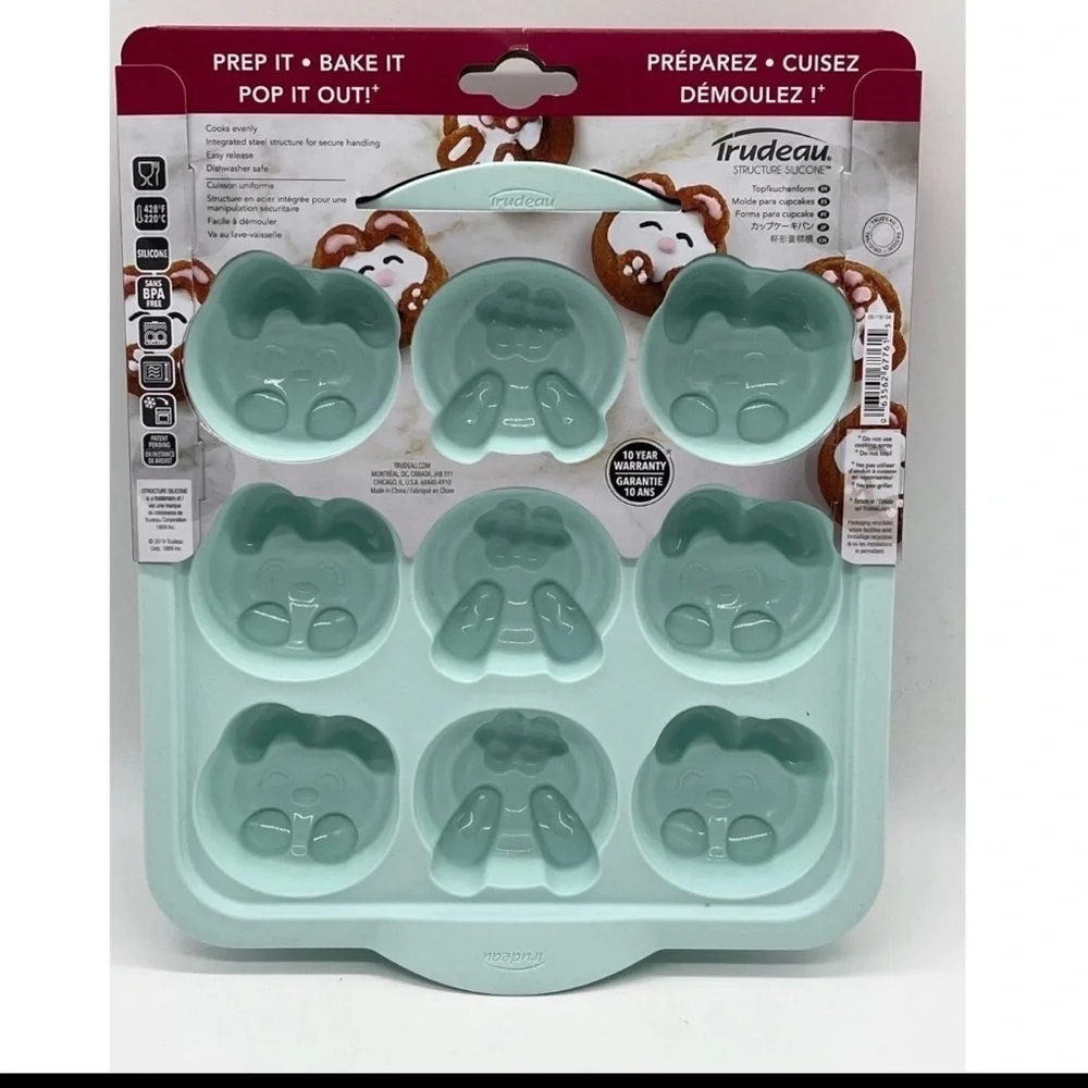 New Trudeau Silicone Cupcake Pan